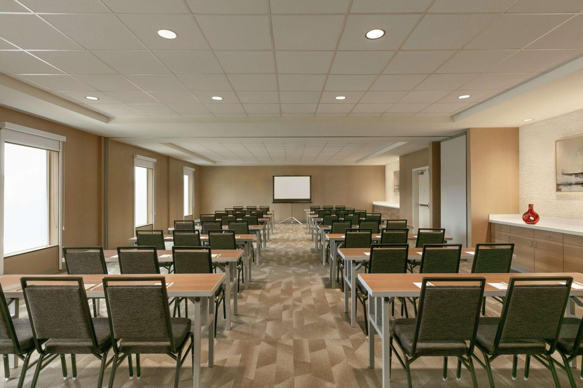 Home2 Suites By Hilton Chantilly Dulles Airport Екстер'єр фото